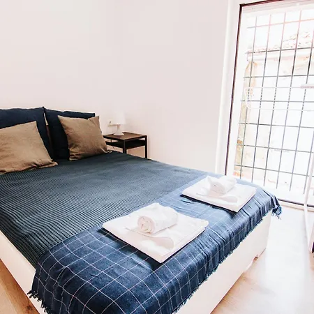 5 Rua Antao Girao Ii * Setubal